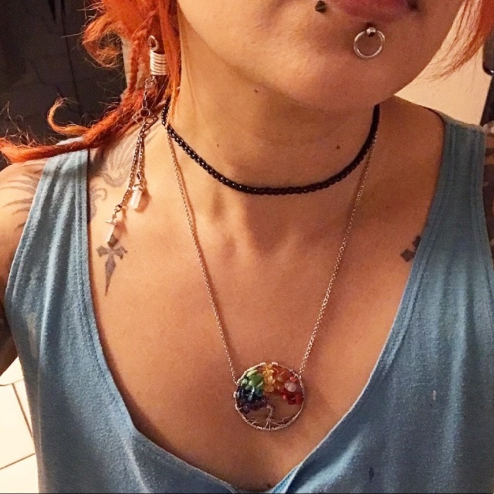 Rainbow chakra pride tree of life boho necklace - Picture 9 of 10